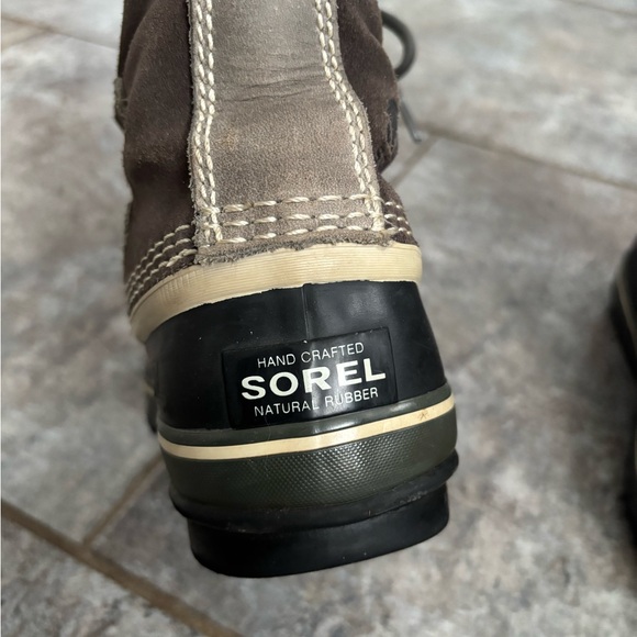 Sorel woman’s winter boots - size 6 - Picture 3 of 6